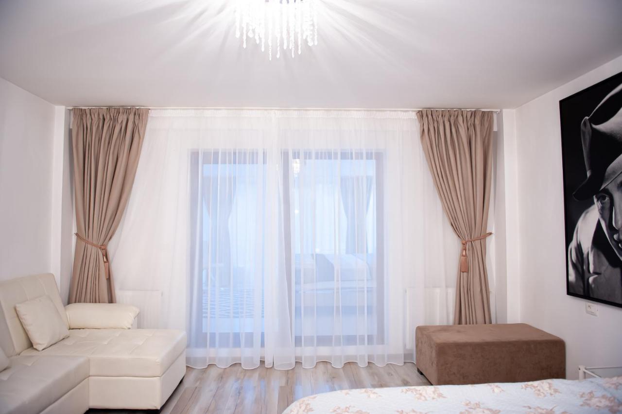 Kai Mountain Luxury Apartment Braşov Esterno foto